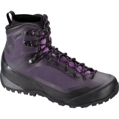 Expert reviews of Arc'teryx Bora Mid GTX Hiking Boot Women's